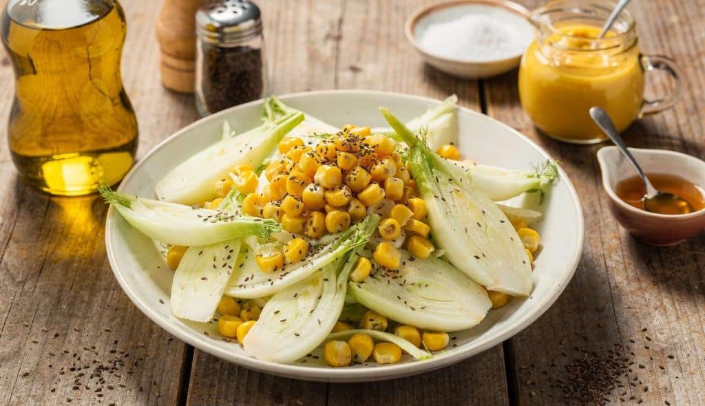 Salade de Fenouil, maïs et Carvi : recette Saine et Savoureuse