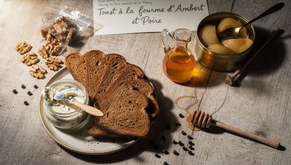 Toast à la Fourme d'Ambert et Poire