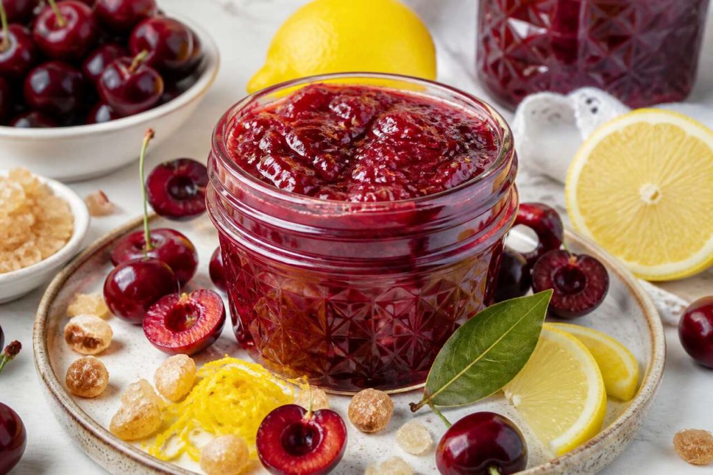 Recette de confiture cerises citron : délice fruité et acidulé