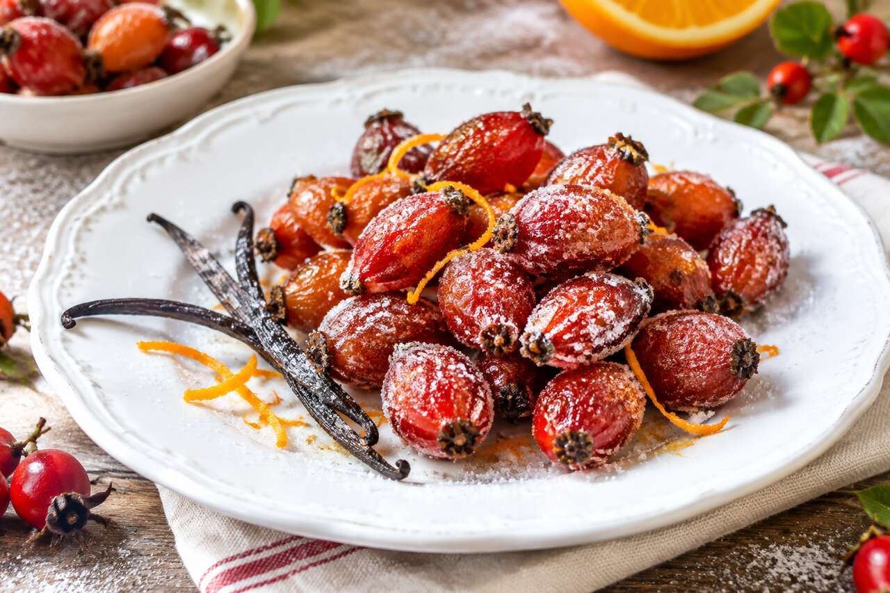 Recette de cynorhodons confits : bonbons sauvages